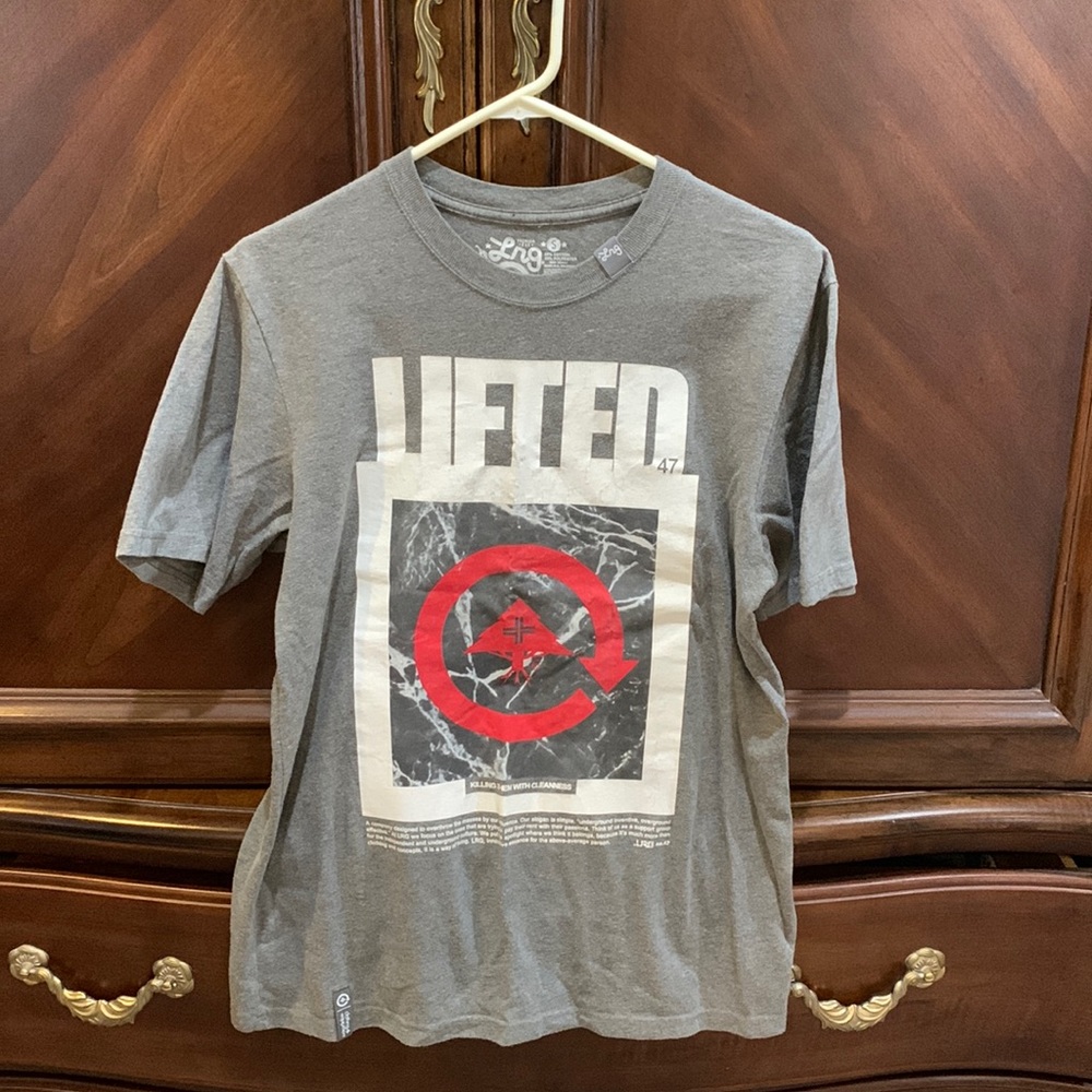 LRG gray T-shirt adult size s
